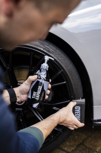 Gyeon Q²M Tire Express 500 ml – dressing do opon samochodowych