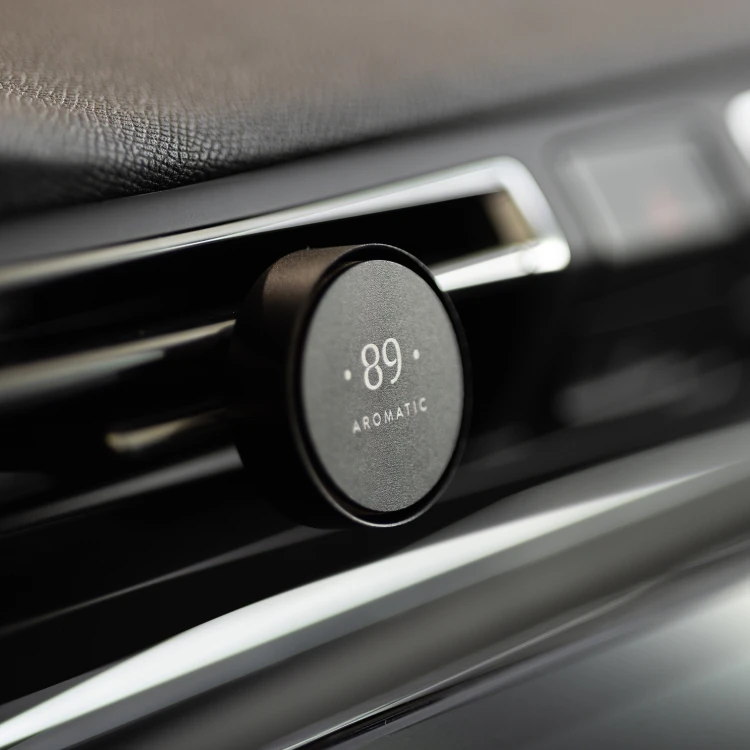 car-air-freshener-vent-clip-aromatic89 (1).jpg